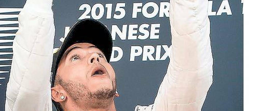 Noch so ein Ding. Lewis Hamilton gewann am Sonntag in Japan bereits seinen 41. Grand Prix, genauso häufig hat sein Vorbild Ayrton Senna triumphiert.
