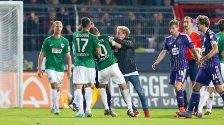 Attacke. Deutlich zu sehen, der Angriff auf den Münsteraner Bischoff.