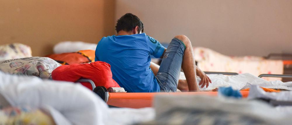 So entspannt wie in dieser Flüchtlingsunterkunft in Heidelberg geht es nicht immer zu. Es kommt immer wieder zu Konflikten aufgrund der unterschiedlichen Religionszugehörigkeit der Flüchtlinge.