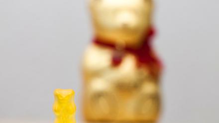 Der Goldbärenstreit zwischen den Süßwarenherstellern Haribo und Lindt.