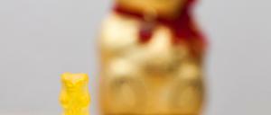 Der Goldbärenstreit zwischen den Süßwarenherstellern Haribo und Lindt.