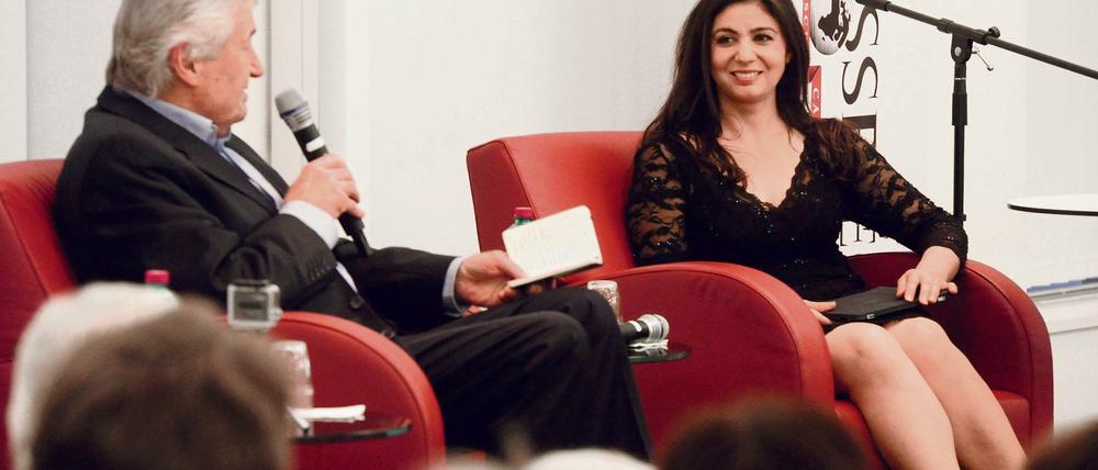 Hatice Akyün und Gerd Appenzeller werden am 29. September durch die Benefizlesung für minderjährige, unbegleitete Flüchtlinge im Tagesspiegel führen.