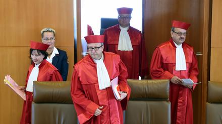 Der Zweite Senat beim Bundesverfassungsgericht in Karlsruhe (Baden-Württemberg), verkündet am 23.09.2015 das Urteil zum Rettungseinsatz der Bundeswehr in Libyen. 