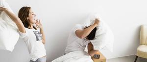 Die Matratze entscheidet auch über einen erholsamen Schlaf. Kein Wunder, dass der Matratzenkauf zur Wissenschaft werden kann.