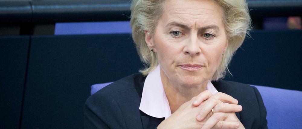Bundesverteidigungsministerin Ursula von der Leyen (CDU). Plagiatsjäger nehmen ihre Doktorarbeit ins Visier.