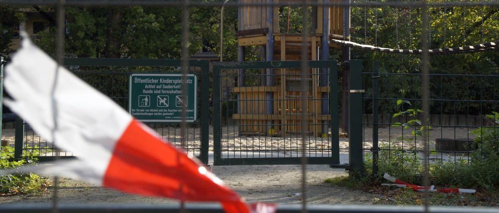 Das Karree am Magdeburger Platz ist rundum eingezäunt.