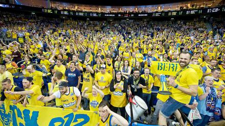 Die Fans dürfen sich auf die Saison freuen. Albas treuer Anhang. 