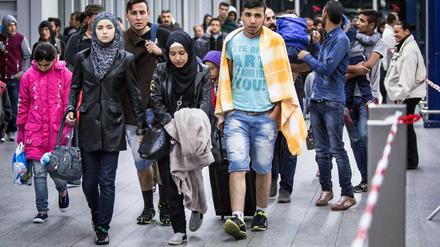  Bislang gibt es keinen guten Überblick, wie viele Menschen kommen, wo sie sich aufhielten, wie sie verteilt und ihre Anliegen bearbeitet würden.