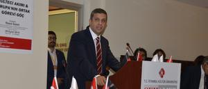 Berliner Gast: Raed Saleh bei seiner Rede in der Kultur-Universiät von Istanbul am Dienstag.