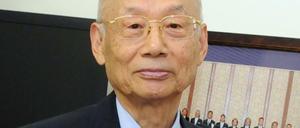 Der Japaner Satoshi Omura hat mit dem Iren William Campbell und der Chinesin Youyou Tu den diesjährigen Nobelpreis für Medizin und Physiologie gewonnen.