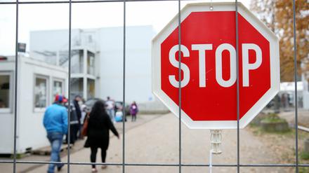 In Flüchtlingsunterkünften in Hamburg und Braunschweig sind Asylbewerber aneinander geraten. 