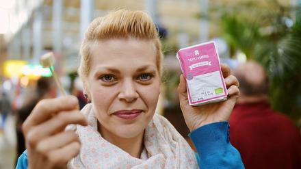 Mango-Curry oder lieber mit Olivengeschmack? Kostproben gibt's bei "Tofu-Tussi" Franziska Schauren. 