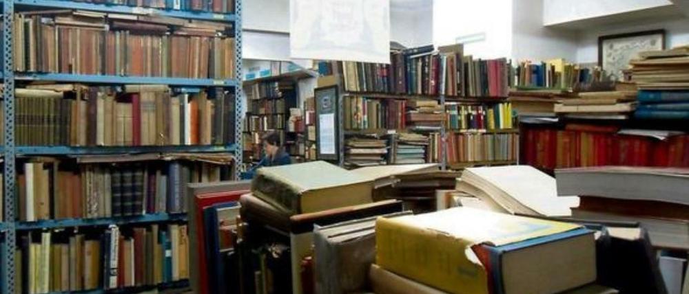Viviana Steinberg kommt gern in die Librería Henschel - dem einzigen Ort in Buenos Aires, an dem die deutsche Sprache noch lebendig ist.