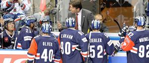 Es läuft bisher bei den Eisbären - auch weil die Spieler ihrem Trainer zuhören.
