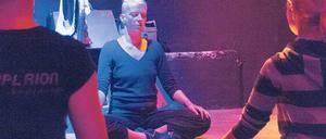 Yoga für Yoga-Skeptiker. Verena Fleißner bietet Clubyoga und Ravesport in jenen Räumen an, in denen sich einst das Schwuz befand.