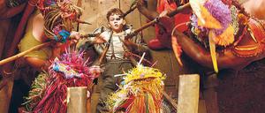 Gefangen. Peter Pan (Levi Miller) in misslicher Lage. 