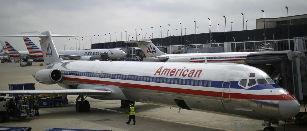 Eine Maschine von American Airline am Flughafen von Chicago. 