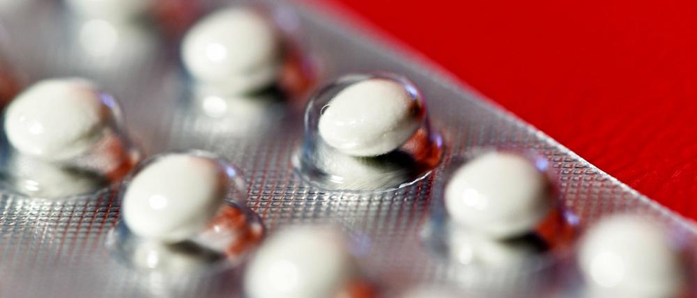 Eine Packung Anti-Baby-Pillen.