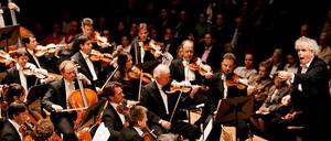 Die Berliner Philharmoniker unter der Leitung von Simon Rattle