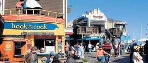 Ganzjährig Rummel. Am Pier 39, Teil von Fisherman’s Wharf im Norden San Franciscos, taumelt der Besucher von einem (Ess-)Vergnügen ins nächste. 