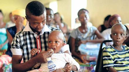 Gerettet, aber auch geheilt? Überlebende der Ebola-Epidemie in Freetown, Sierra Leone kurz vor ihrer Entlassung.
