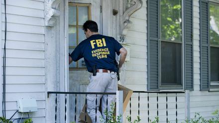 Bei der landesweiten Aktion habe es Durchsuchungen in 135 Städten gegeben, teilte das FBI mit.