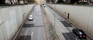Autotunnel am Bundesplatz in Berlin-Wilmersdorf.