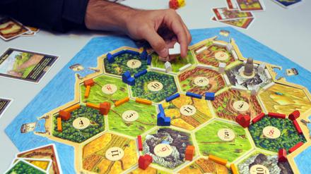 Das Legespiel «Die Siedler von Catan» ist eines der beliebtesten. Immer häufiger bringen Verlage Erweiterungen heraus.
