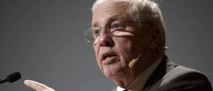 Der frühere Schweizer Justizminister Christoph Blocher von der nationalkonservativen Schweizerischen Volkspartei (SVP) spricht auf einer Wahlkampfveranstaltung. Am 18. Oktober wird in der Schweiz ein neues Parlament gewählt. 