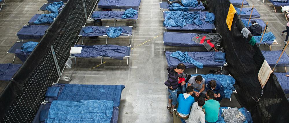 Oferdingens Bürgermeister setzte sich für eine Unterkunft für Flüchtlinge ein (hier eine in Rottenburg). Nun trat er wegen persönlicher Anfeindungen zurück.