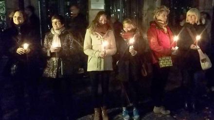 Lichterkette, zu sehen Unter den Linden. 