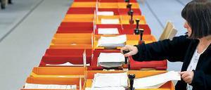 Die Rechte siegt. Die Demoskopen hatten es vorhergesagt. Die Schweizer reagieren auf die Flüchtlingskrise, obwohl das Land gar nicht betroffen ist. 