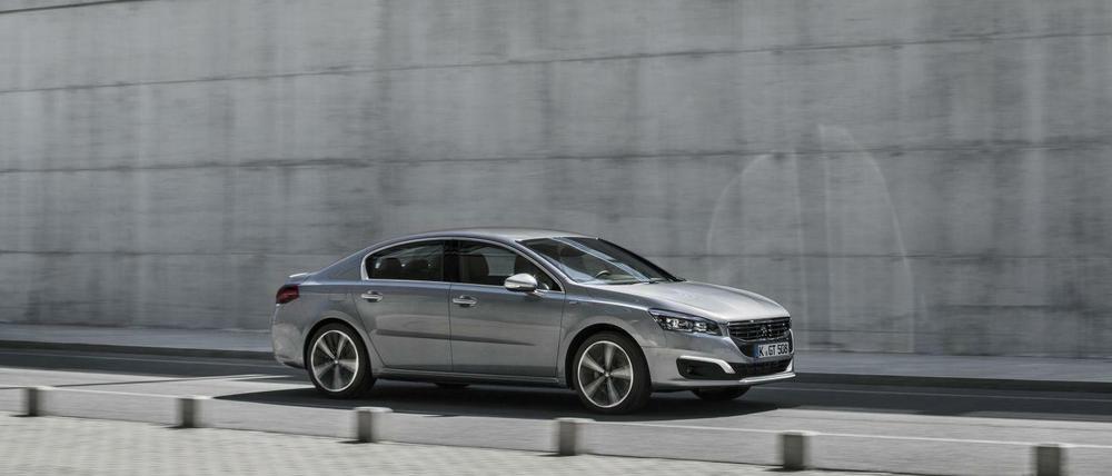 Auch als Limousine gibt der Peugeot 508 eine gute Figur ab. An Platz mangelt es ihm nicht. Eher an Glamour.