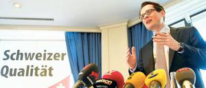 Großer Bahnhof: Das Medieninteresse war enorm, als der streitbare Journalist, Verleger und Ex-Chefredakteur Roger Köppel seine Kandidatur für das Schweizer Parlament verkündete. Foto: Reuters/Arnd Wiegmann