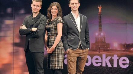 Traditionelle Sendung, junges Team: Tobias Schlegl (v.l.), Katty Salié und Jo Schück moderieren die Kultursendung „Aspekte“ am Freitagabend im ZDF. 