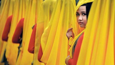Frauen feiern das Islamische Neujahrsfest in der Stadt Banda Aceh auf der indonesischen Insel Sumatra.