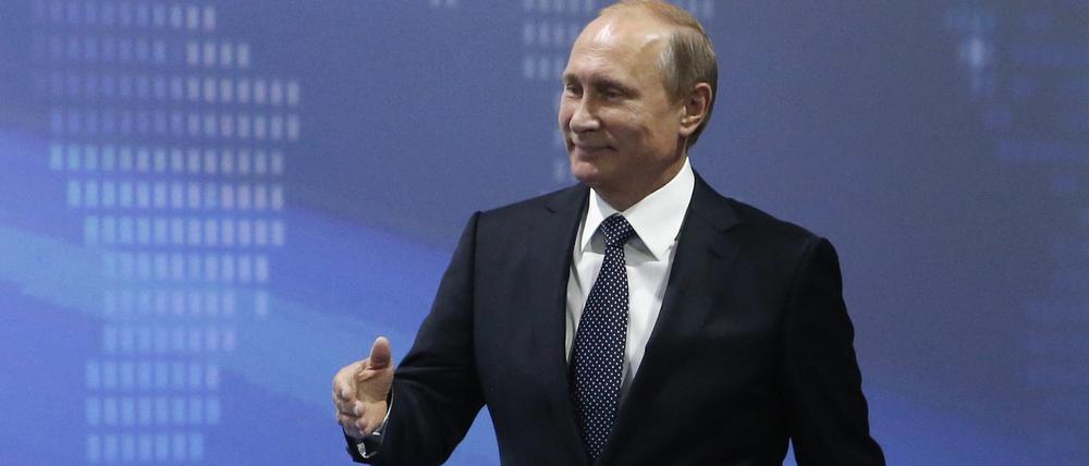 Wladimir Putin sagt: Russland hat die Wirtschaftskrise überstanden.