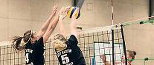 Hände hoch. Der Köpenicker SC startet heute in die Saison. 