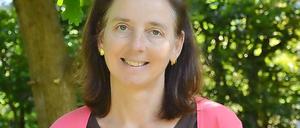 Die erfahrene Helferin Veronica Grossmann leitet nun die Notunterkunft in der Zehlendorfer Onkel-Tom-Halle.
