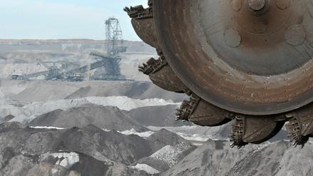 Die Zentren der deutschen Braunkohlenindustrie liegen neben dem Revier Rheinland mit den Revieren Mitteldeutschland (Foto) und Lausitz im Osten Deutschlands. 