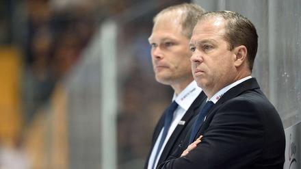 Neuer Job, neue Liebe. Steve Walker (links) mit Mannheims Cheftrainer Greg Ireland.