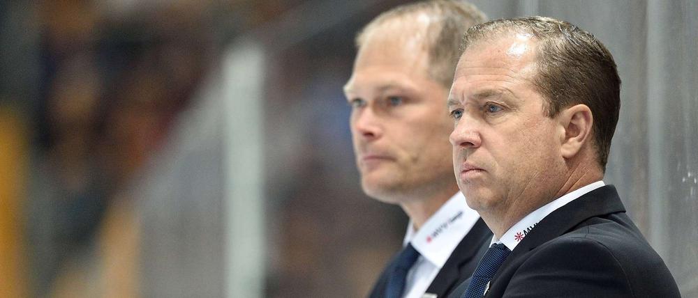 Neuer Job, neue Liebe. Steve Walker (links) mit Mannheims Cheftrainer Greg Ireland.