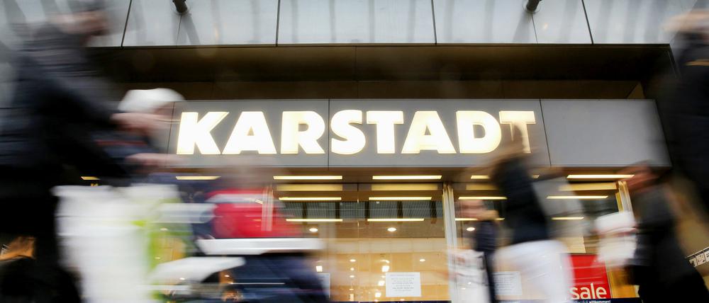 Karstadt ist besser als gehofft in das Weihnachtsquartal gestartet.