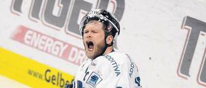 Mann für besondere Momente. Steve Walker hat mit den Eisbären Berlin als Spieler alles erreicht. Jetzt will der 42-Jährige Karriere als Trainer machen. 