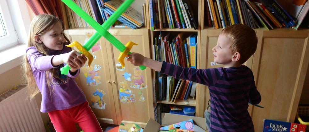 Es könnte jedes Kind sein. Nesthäkchen, so heißt es oft, seien besonders oft rebellisch. Eine aktuelle Studie widerlegt das. Diese Eigenschaft ist auch bei Erstgeborenen und "Sandwich"-Kindern gleichermaßen oft anzutreffen.