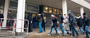 Projektionsfläche. Die neue Außenstelle des Landesamtes für Gesundheit und Soziales in der Bundesallee soll die Registrierung von Asylbewerbern effizienter machen. 