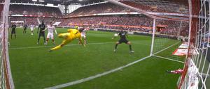 Eigentlich eindeutig. Andreasens Treffer aus der Netzperspektive. 