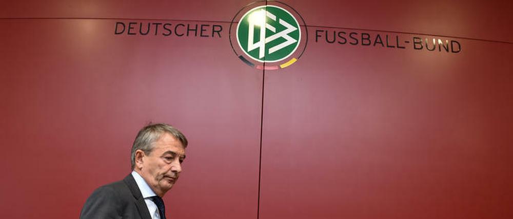 Ein DFB-Präsident und viele Fragezeichen.