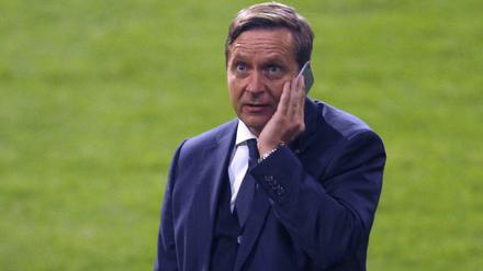Horst Heldt und der FC Schalke 04 führen weiter Gespräche.