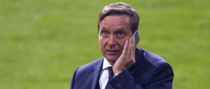 Horst Heldt und der FC Schalke 04 führen weiter Gespräche.